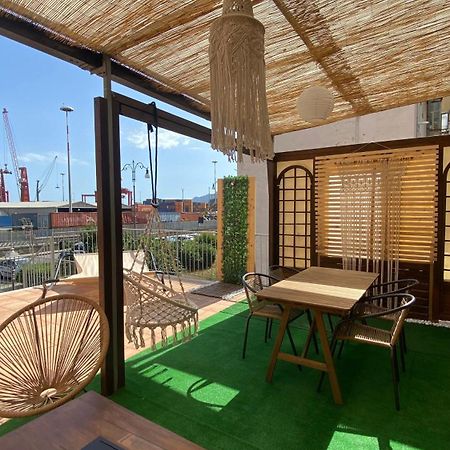 Giu Al Porto Apartment ซาแลร์โน ภายนอก รูปภาพ