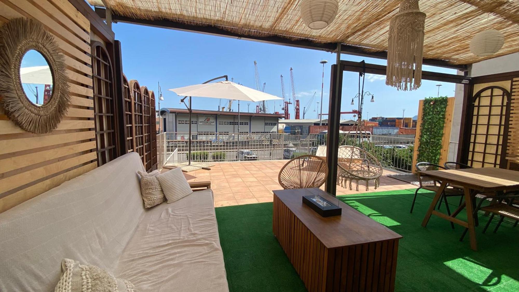Giu Al Porto Apartment ซาแลร์โน ภายนอก รูปภาพ