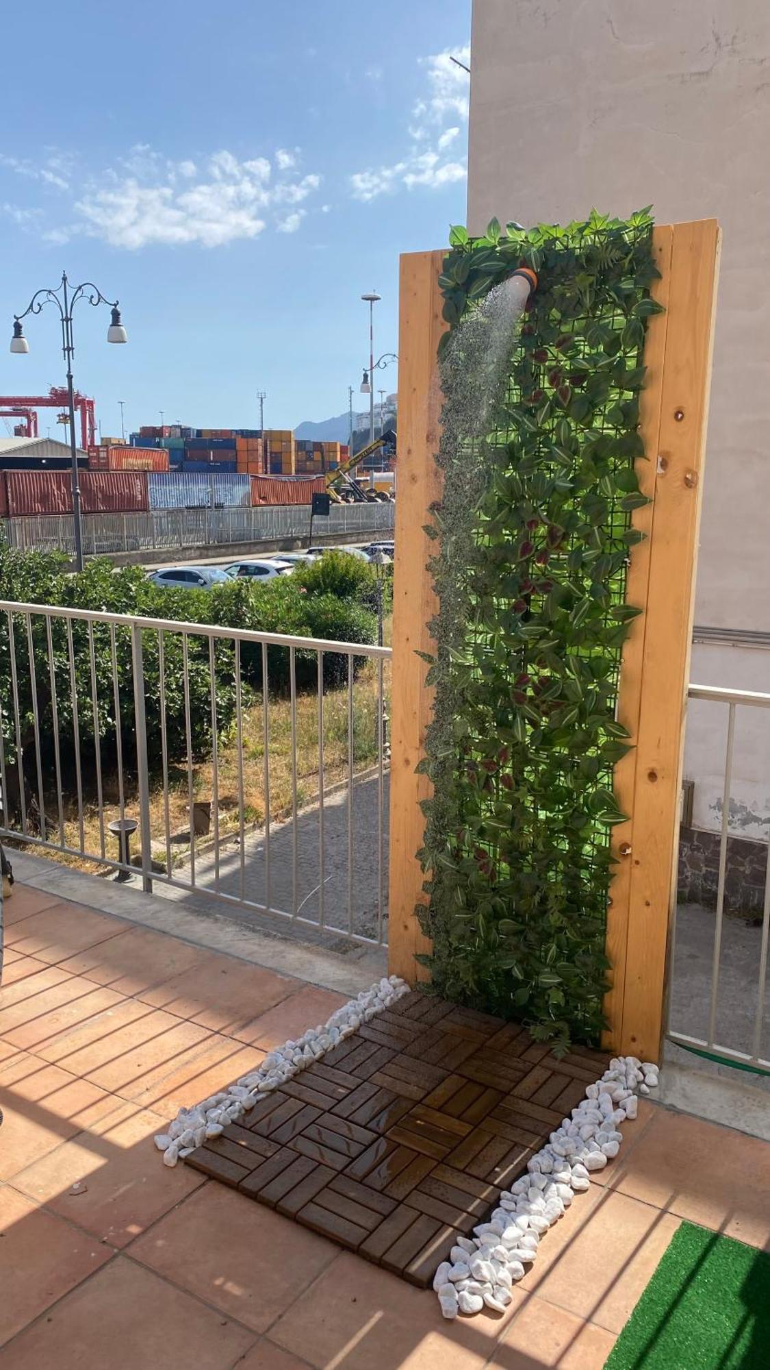 Giu Al Porto Apartment ซาแลร์โน ภายนอก รูปภาพ
